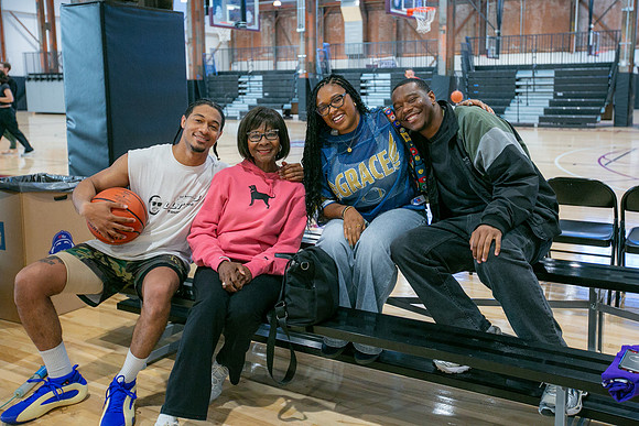 TrevorRJohnson_LeadershipScholarshipFund_Basketball_Tournament_20241019_Finals-086