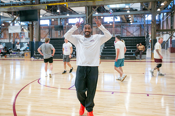 TrevorRJohnson_LeadershipScholarshipFund_Basketball_Tournament_20241019_Finals-106