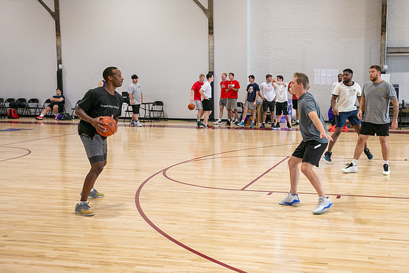 TrevorRJohnson_LeadershipScholarshipFund_Basketball_Tournament_20241019_Finals-021